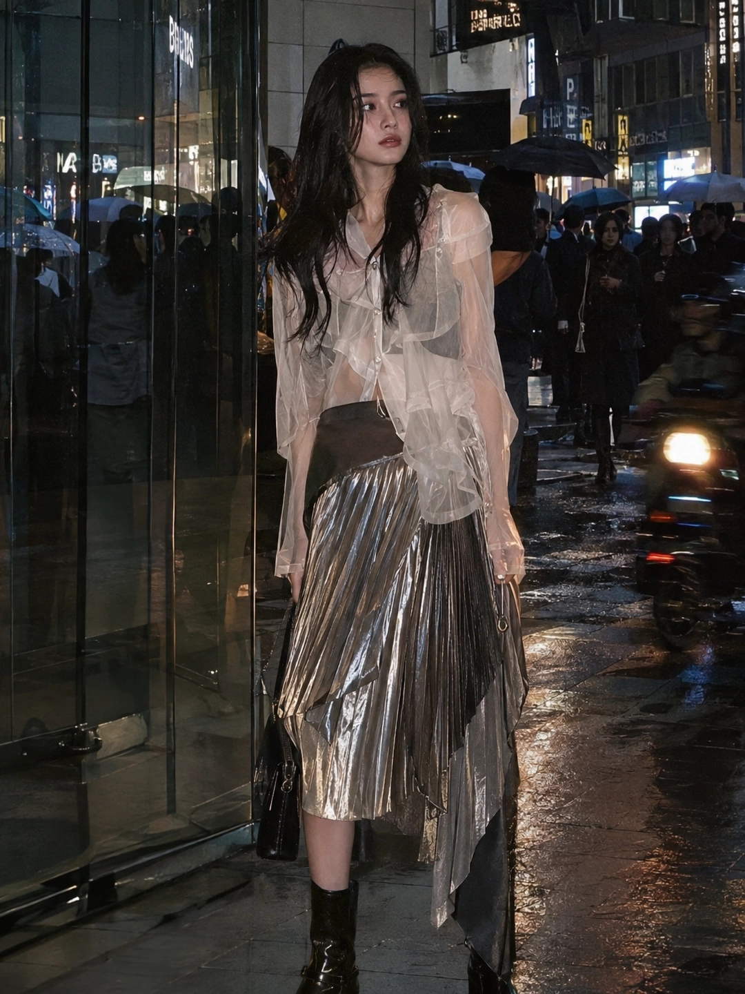 soft flash outfit effect metallic street style look